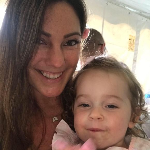 Meet your Posher, Alison - Picture 1 of 1